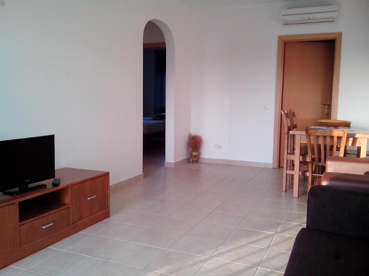 Apartamento 2 Bedroom 5 Min From Falesia And Close To Center H Albufeira
